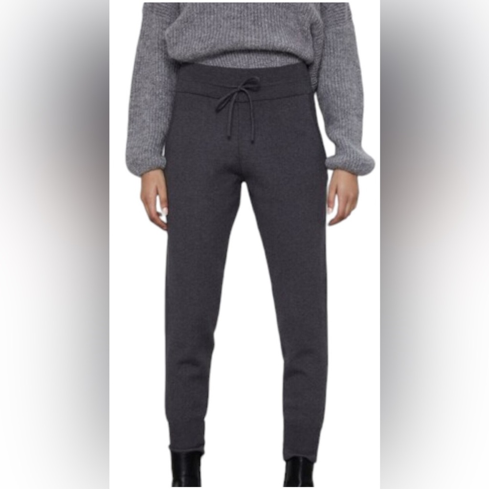ZARA Gray knit Jogger Track Pants with Tapered Fit and Drawstring Waist S